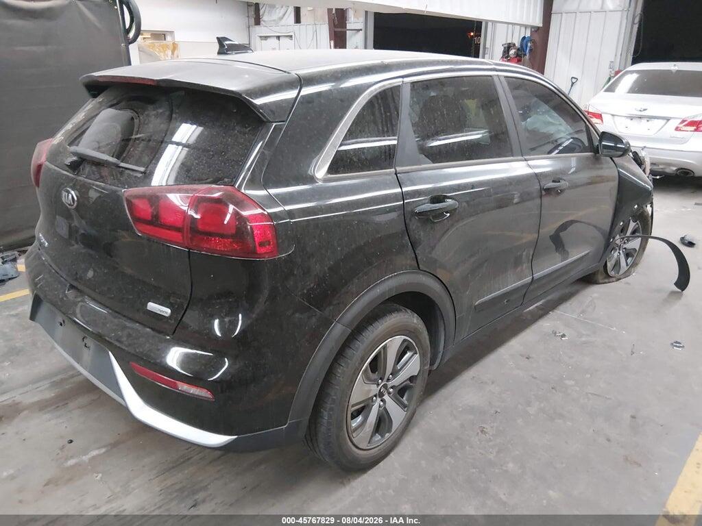 KNDCB3LC0J5131576 2018 KIA NIRO photo no. 4