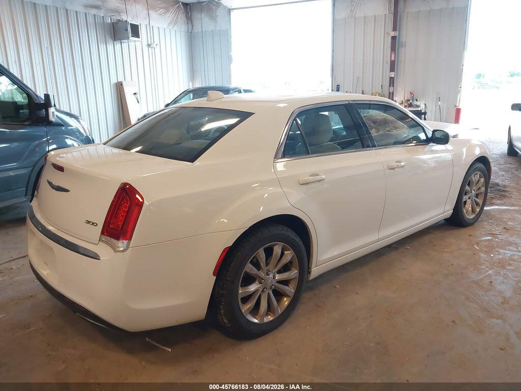 2C3CCARG7JH181898 2018 CHRYSLER 300 photo no. 4