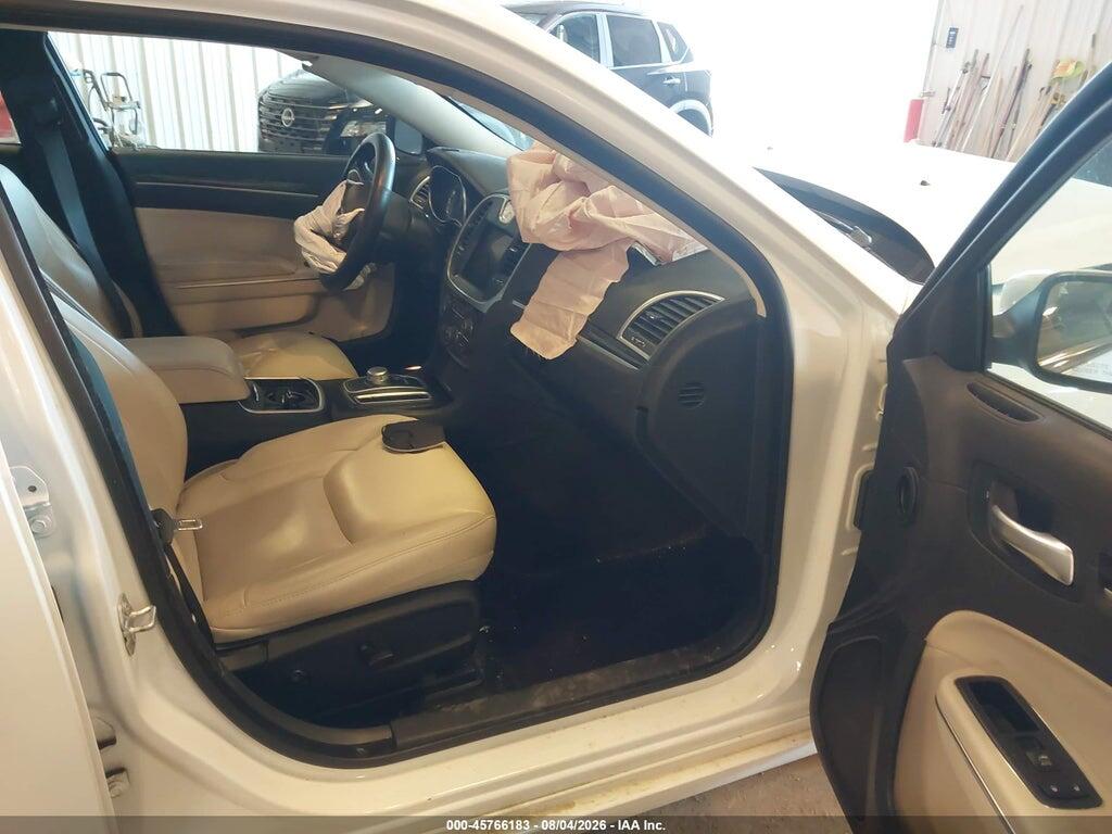 2C3CCARG7JH181898 2018 CHRYSLER 300 photo no. 5