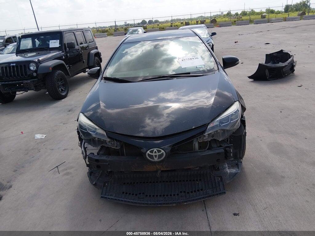 5YFBURHE3JP774073 2018 TOYOTA COROLLA photo no. 12