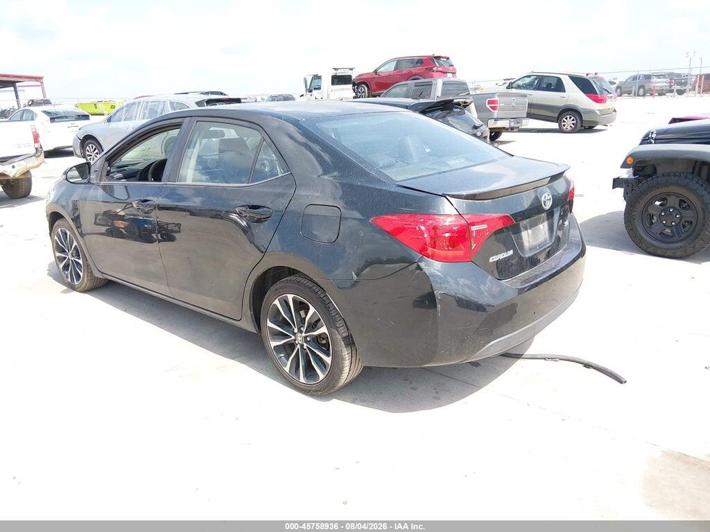 5YFBURHE3JP774073 2018 TOYOTA COROLLA photo no. 3