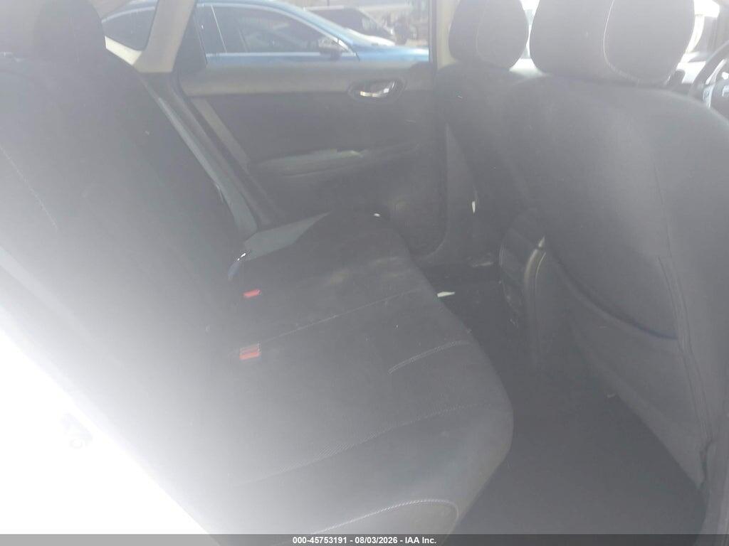 3N1AB7AP0JY257429 2018 NISSAN SENTRA photo no. 8