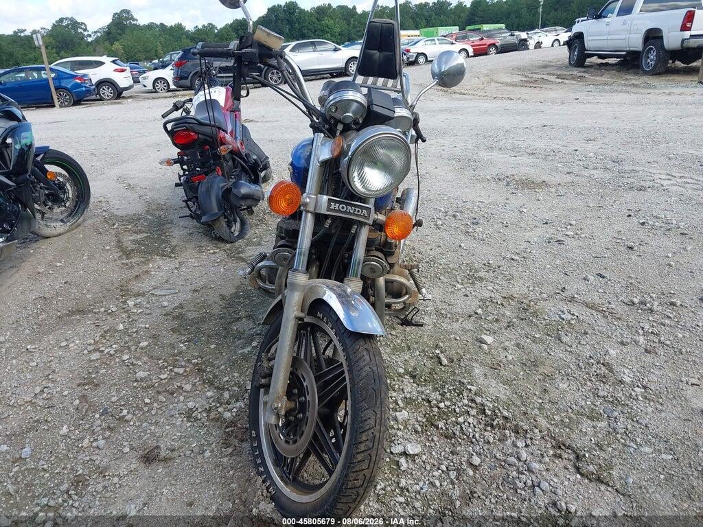 1HFSC040XCA212418 1982 HONDA CB900 photo no. 12