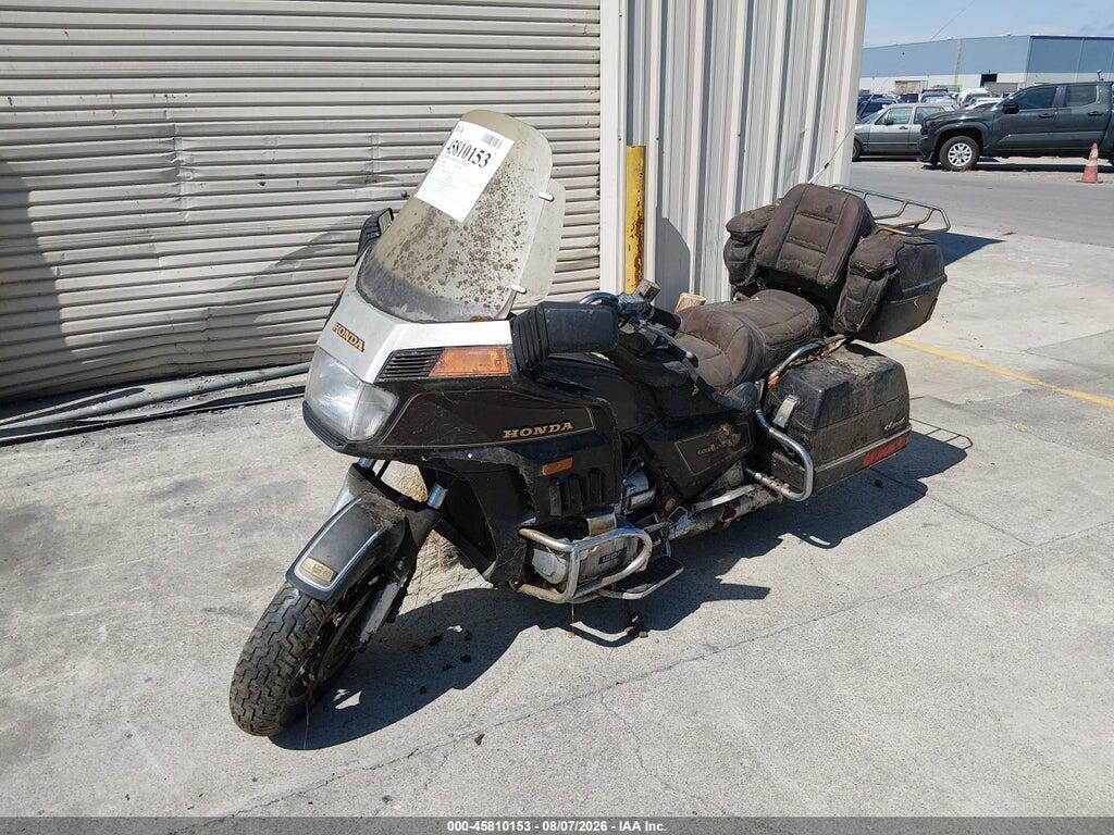 1HFSC1452EA021273 1984 HONDA GL1200 photo no. 2