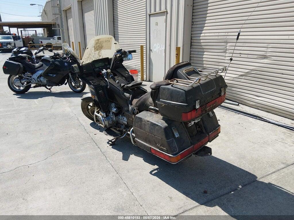 1HFSC1452EA021273 1984 HONDA GL1200 photo no. 3