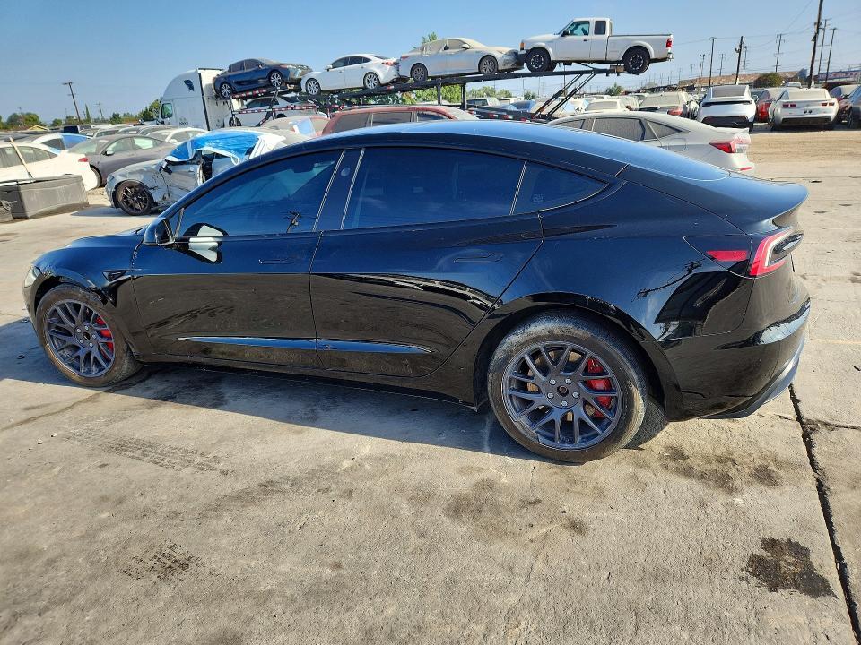 2025 TESLA MODEL 3 — Фото 2 из 12
