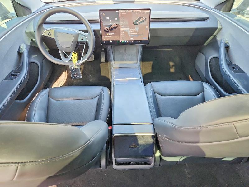 2025 TESLA MODEL 3 — Фото 8 из 12