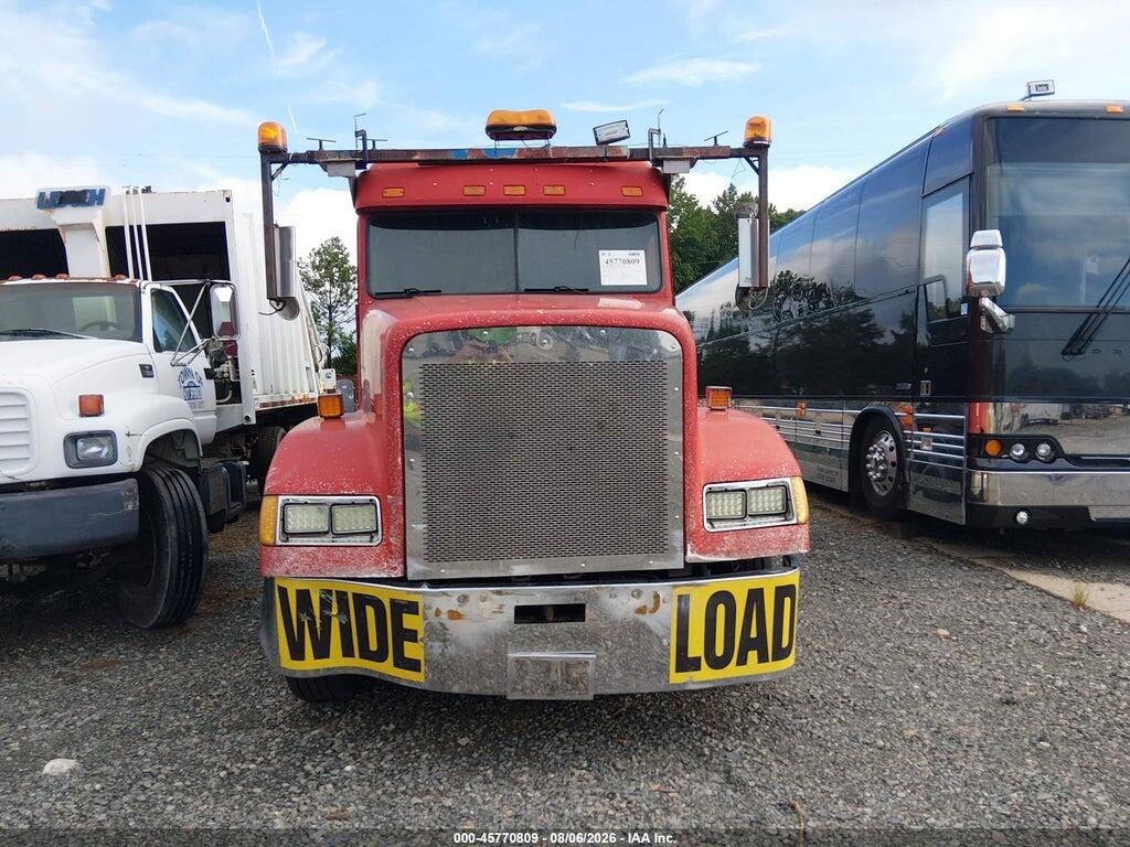 1FUYDSEB2TH838316 1996 FREIGHTLINER CONVENTIONAL photo no. 11