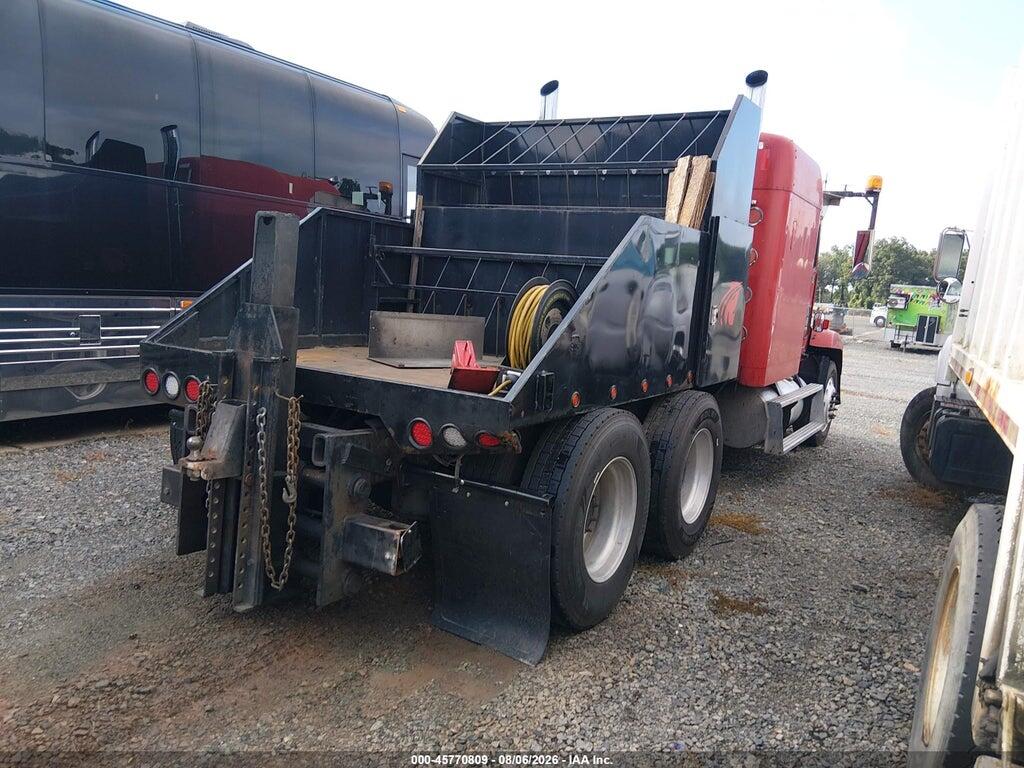 1FUYDSEB2TH838316 1996 FREIGHTLINER CONVENTIONAL photo no. 4