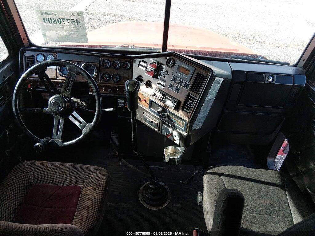 1FUYDSEB2TH838316 1996 FREIGHTLINER CONVENTIONAL photo no. 7