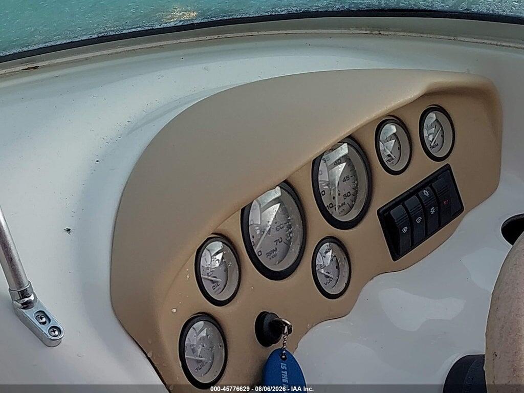 00000SERV1820H899 1999 SEA RAY OTHER photo no. 7