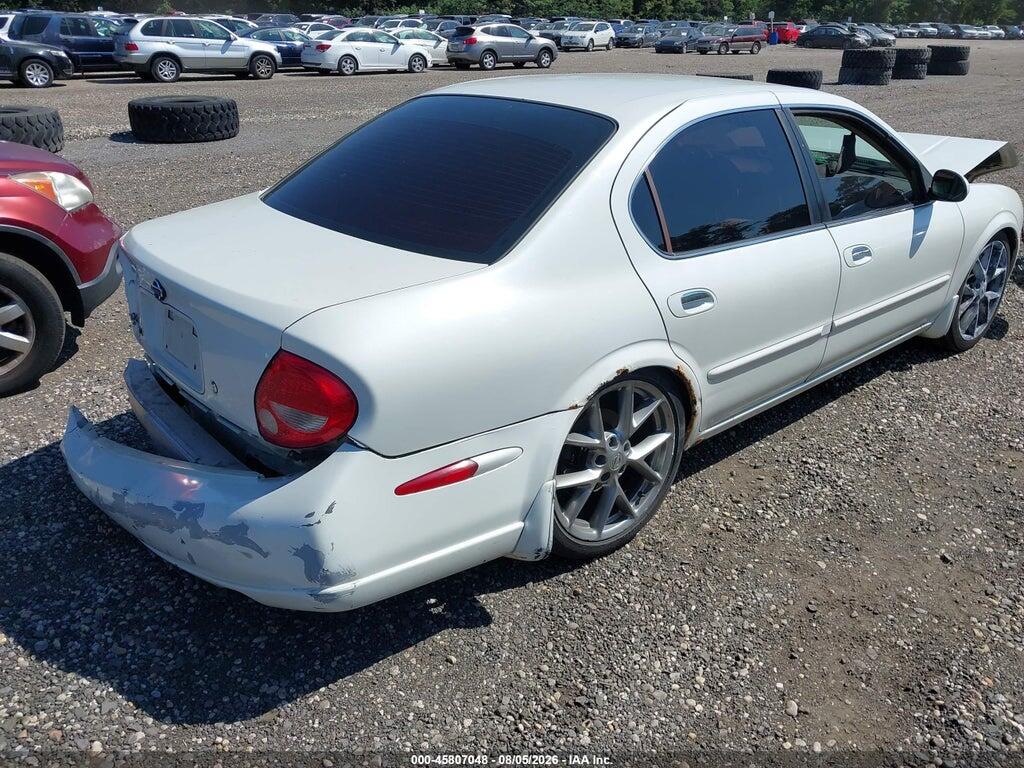 JN1CA31D41T825734 2001 NISSAN MAXIMA photo no. 4