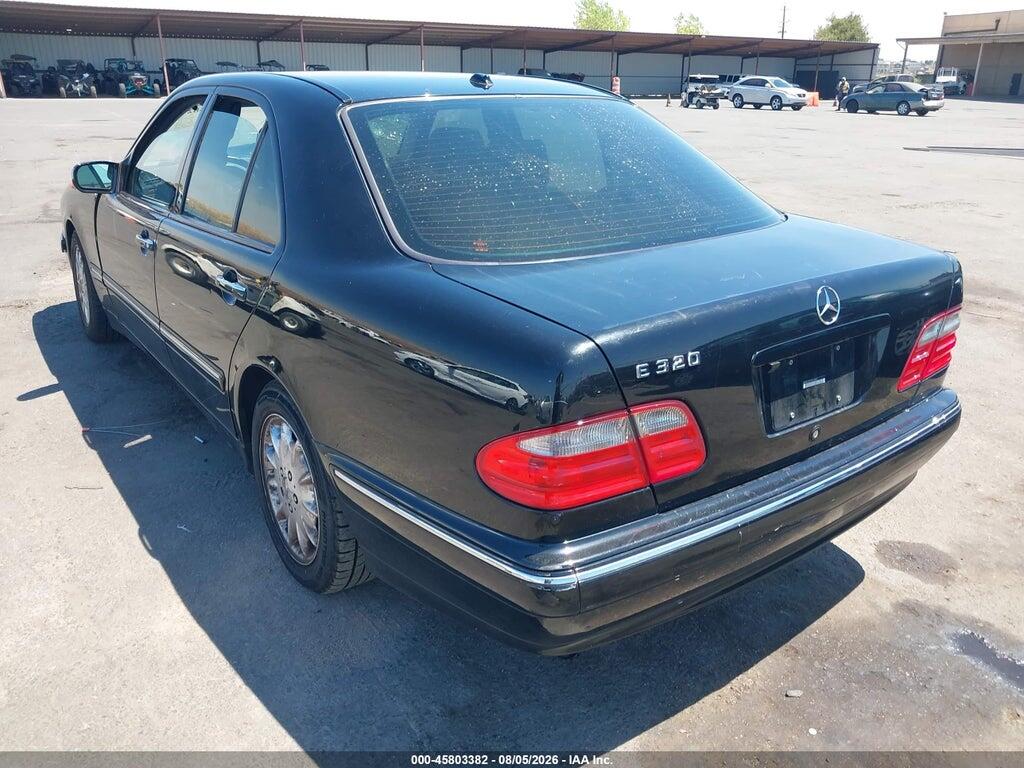 WDBJF65J01B167857 2001 MERCEDES-BENZ E 320 photo no. 3