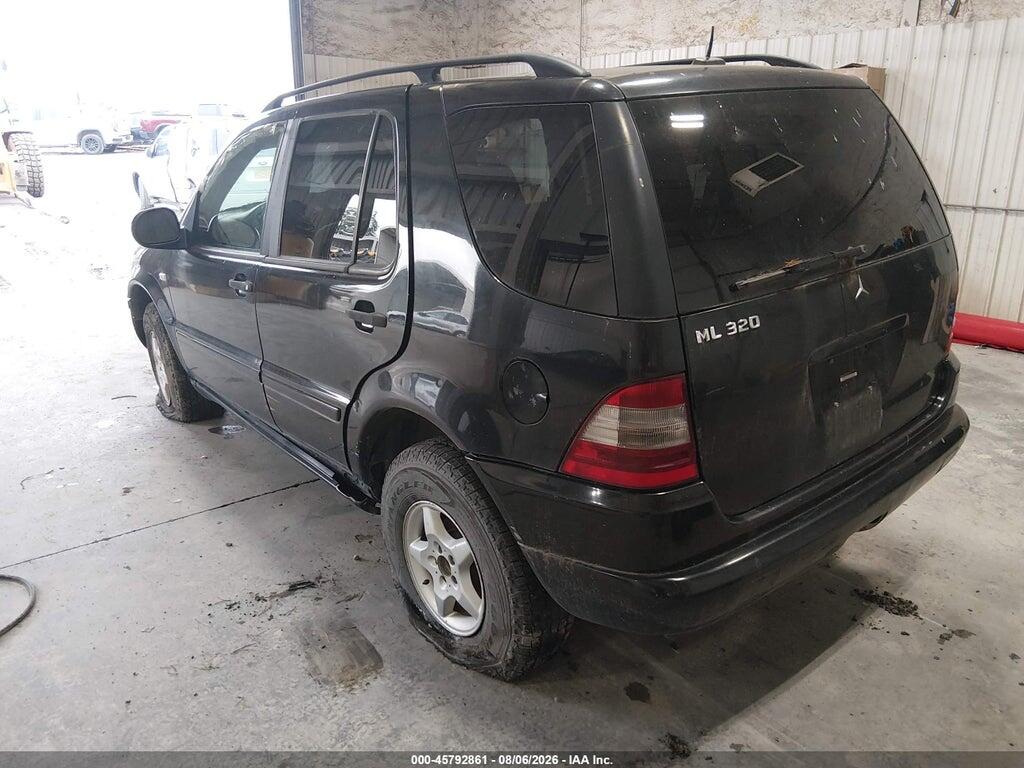 4JGAB54E31A257727 2001 MERCEDES-BENZ ML photo no. 3