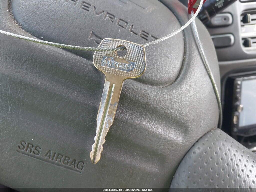 2CNBE13C826924858 2002 CHEVROLET TRACKER photo no. 11