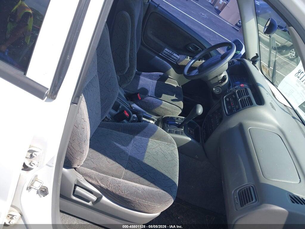 2CNBJ634726944472 2002 CHEVROLET TRACKER photo no. 5