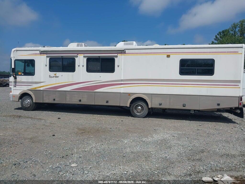 5B4MP67G323349633 2002 WORKHORSE CUSTOM CHASSIS MOTORHOME CHASSIS photo no. 3