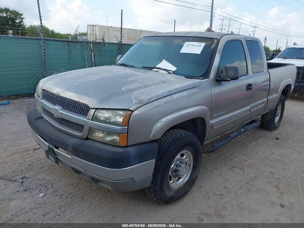1GCHC29U93E128305 2003 CHEVROLET SILVERADO 2500HD photo no. 2