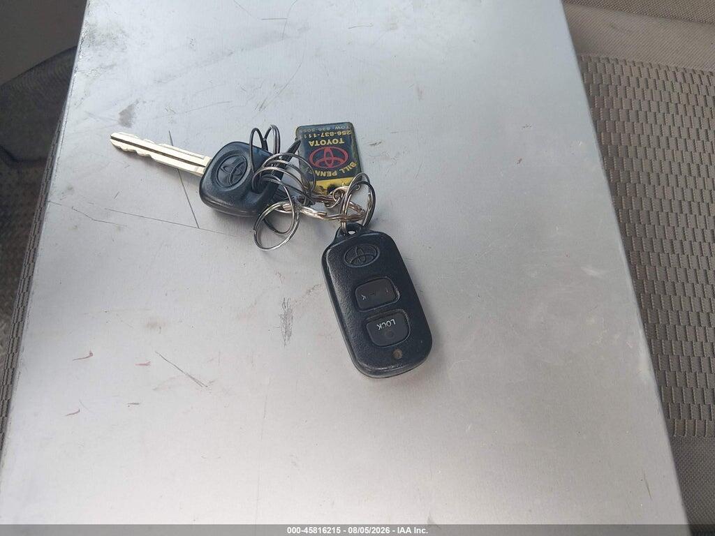 JTEGD20VX40036645 2004 TOYOTA RAV4 photo no. 11
