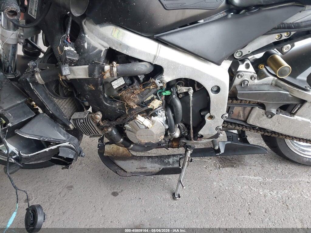 JH2PC37064M106729 2004 HONDA CBR600 photo no. 9
