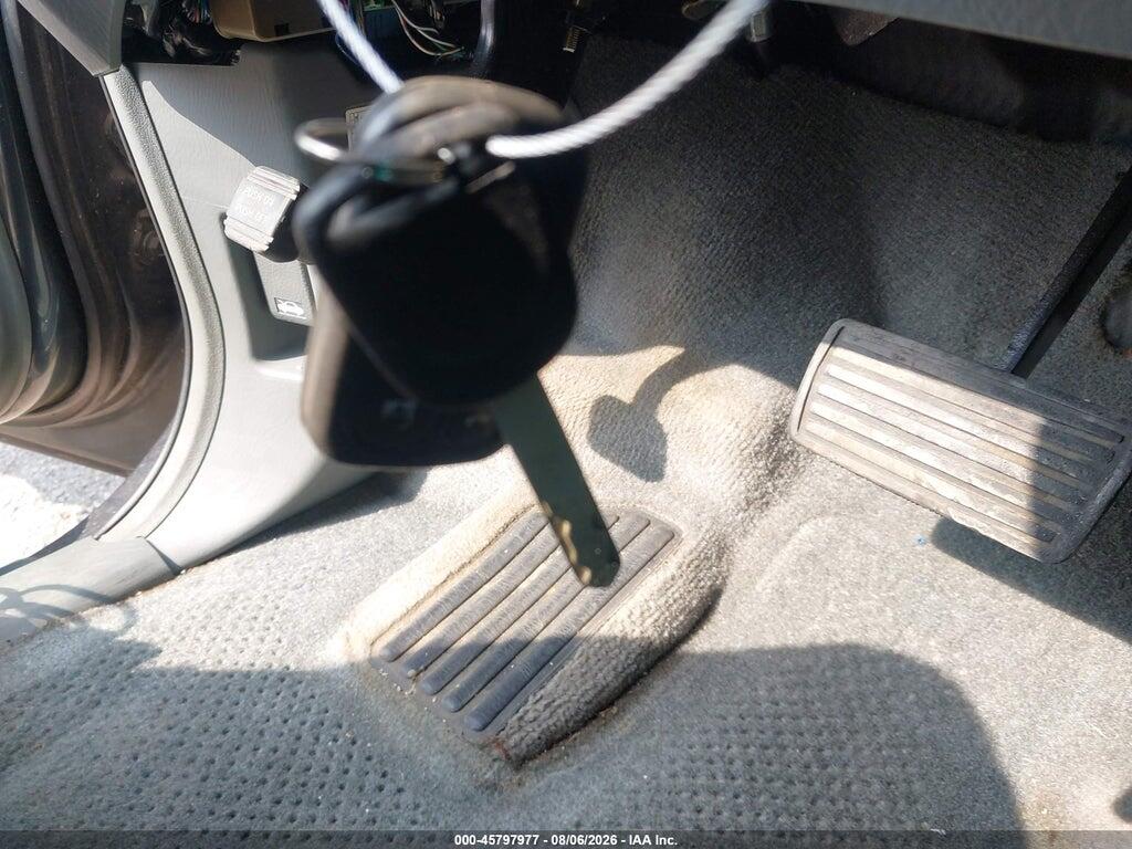 5FNRL18674B018631 2004 HONDA ODYSSEY photo no. 11