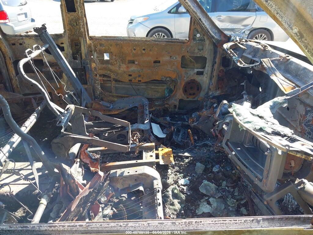 2GTEK19T341137916 2004 GMC SIERRA 1500 photo no. 5