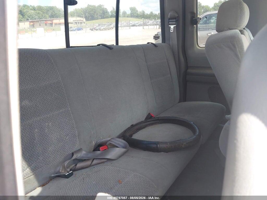 1FTNX21P24EB11568 2004 FORD F-250 photo no. 8