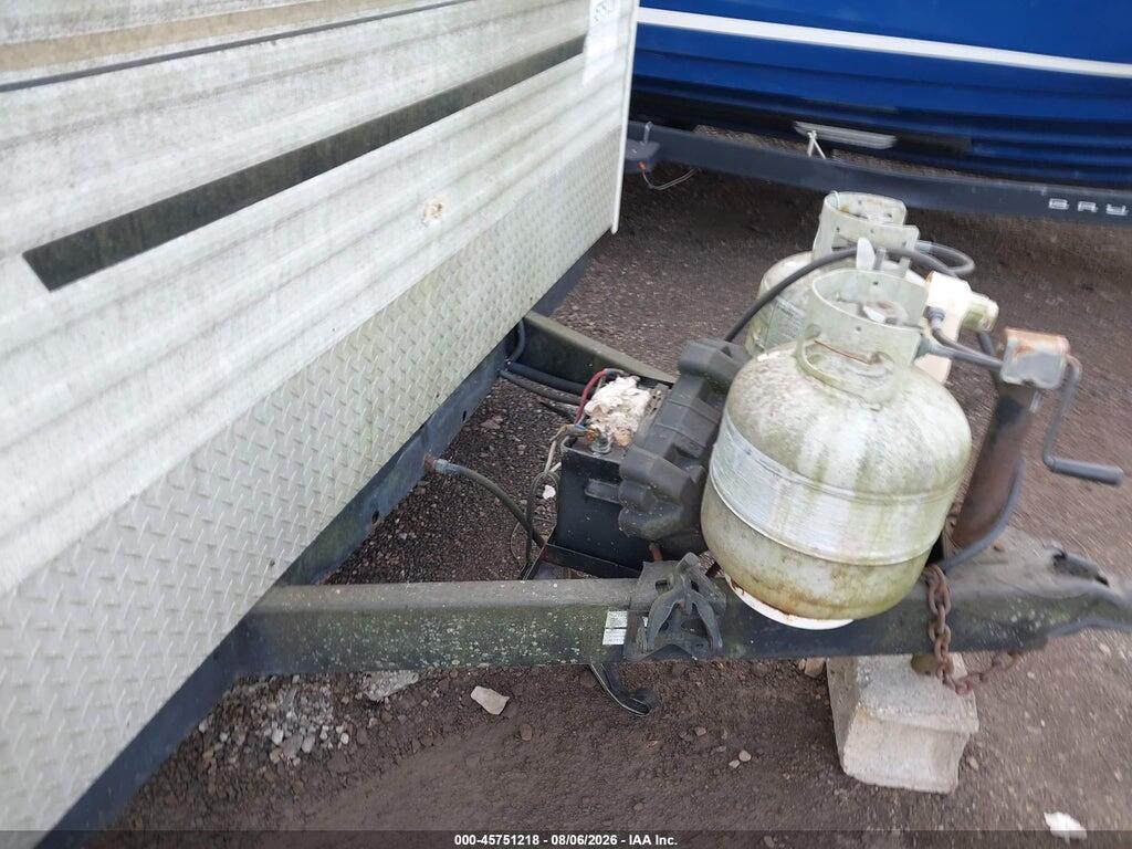 4X4TCKD2X4P090969 2004 CHEROKEE BY FOREST R LITE TRAVEL TRAILER photo no. 10