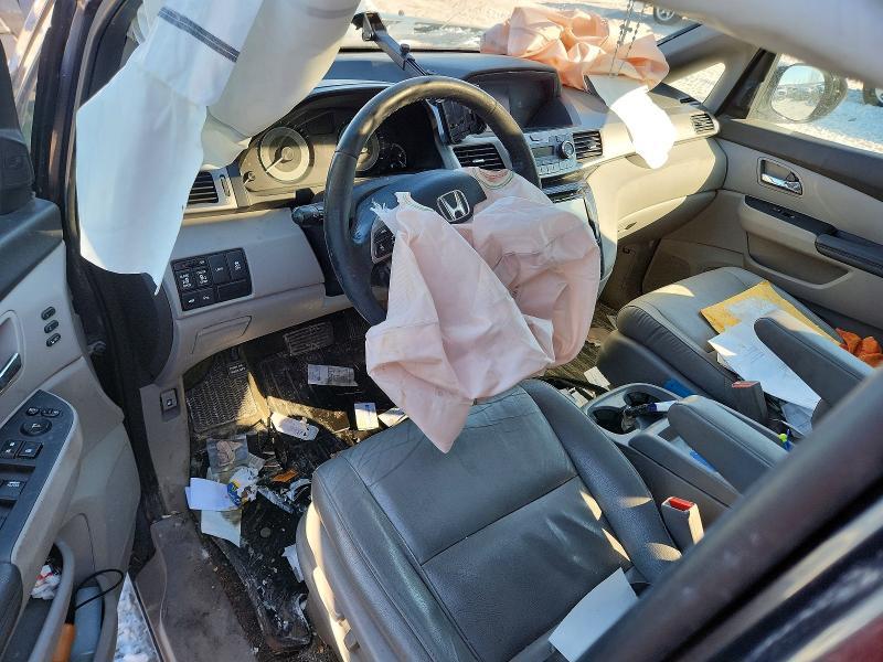 2016 HONDA ODYSSEY TOURING — Фото 8 из 13