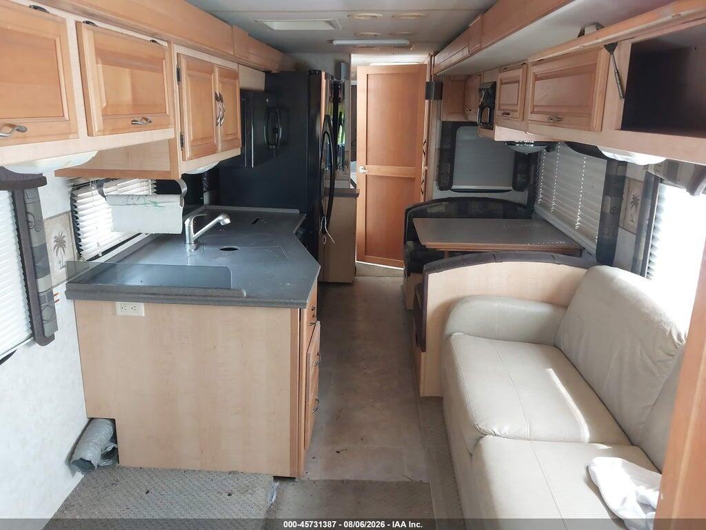 4UZAAHDC74CN16716 2004 FREIGHTLINER CHASSIS photo no. 8