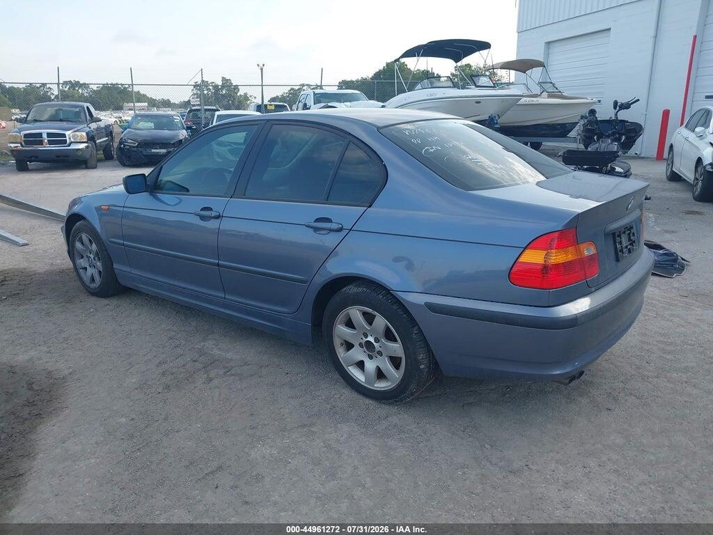 WBAEV33495KW19938 2005 BMW 325I photo no. 3