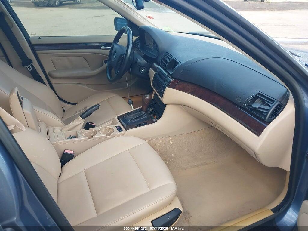 WBAEV33495KW19938 2005 BMW 325I photo no. 5