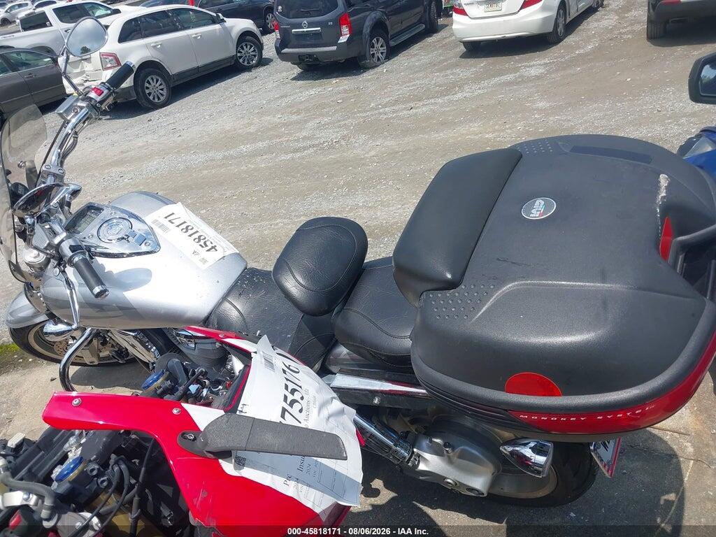 1HFSC46B95A301938 2005 HONDA VTX1800 photo no. 3