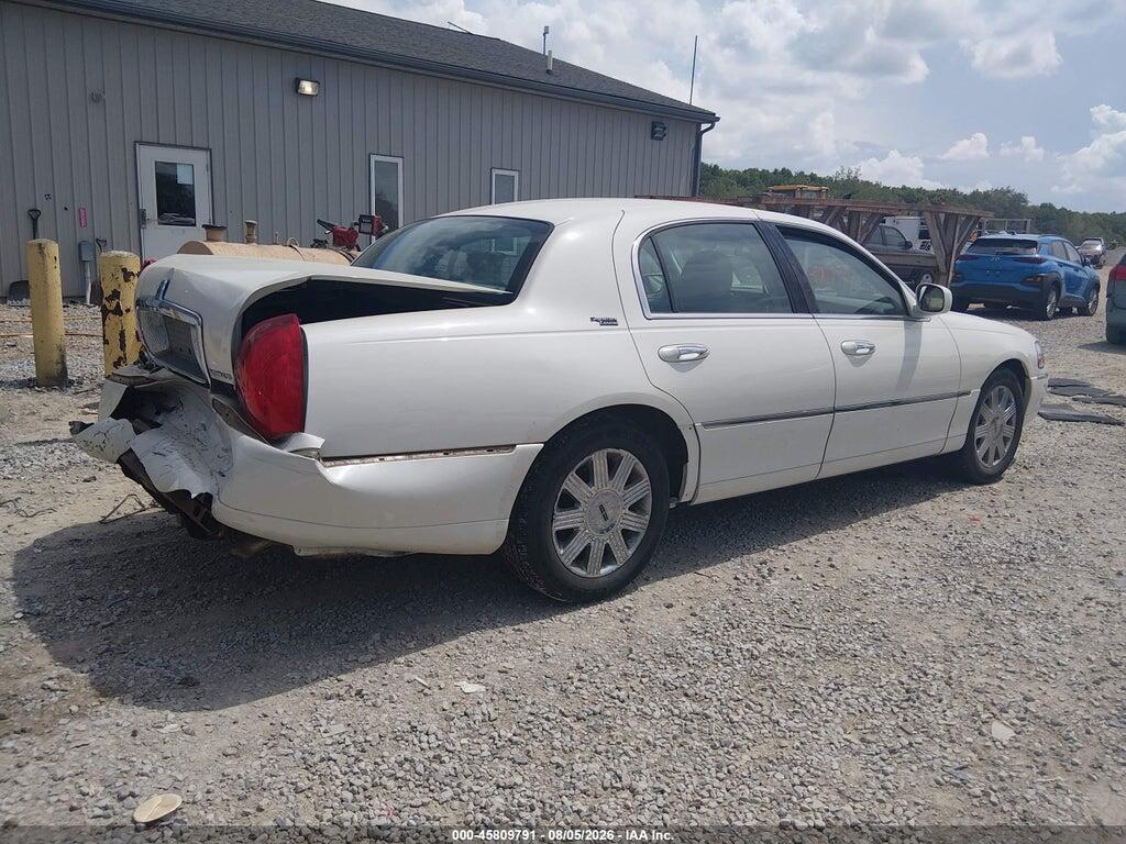 1LNHM82W15Y642223 2005 LINCOLN TOWN CAR photo no. 4