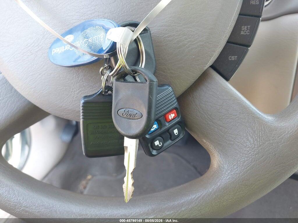 1FAFP53UX5A301142 2005 FORD TAURUS photo no. 11
