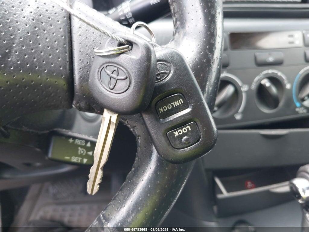 2T1BR32E55C502332 2005 TOYOTA COROLLA photo no. 11
