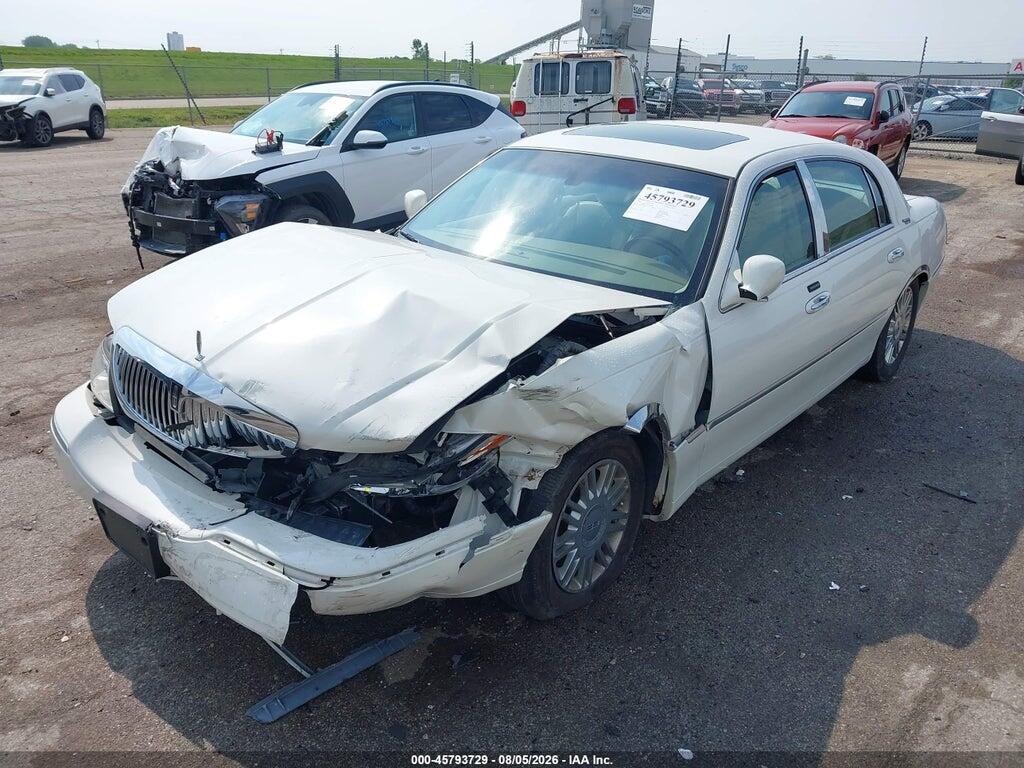 1LNHM82V76Y631364 2006 LINCOLN TOWN CAR photo no. 2
