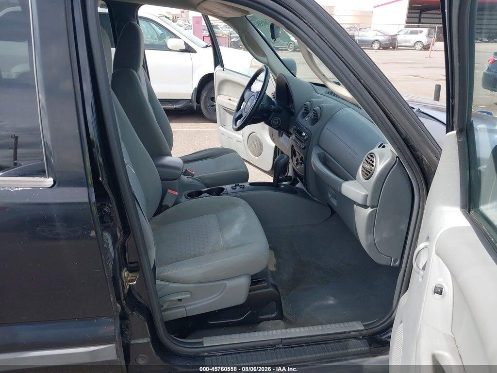 1J4GL48K26W283715 2006 JEEP LIBERTY photo no. 5