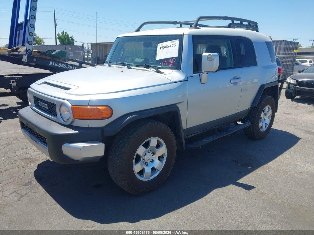 JTEBU11F870065321 2007 TOYOTA FJ CRUISER photo no. 2
