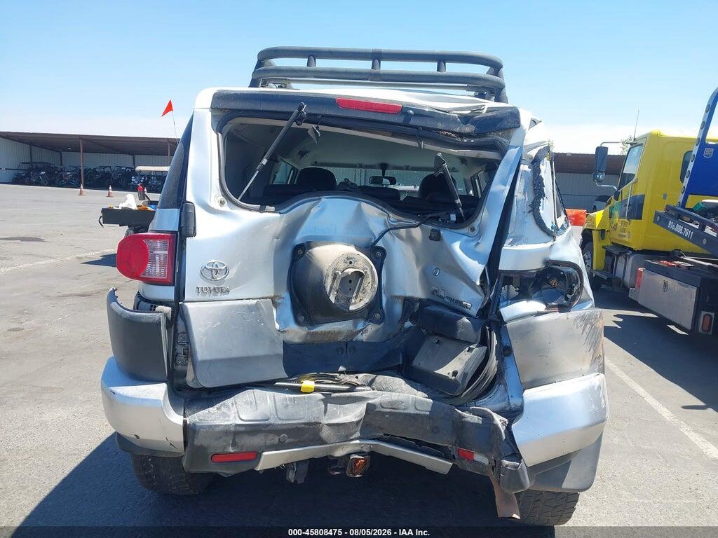 JTEBU11F870065321 2007 TOYOTA FJ CRUISER photo no. 6
