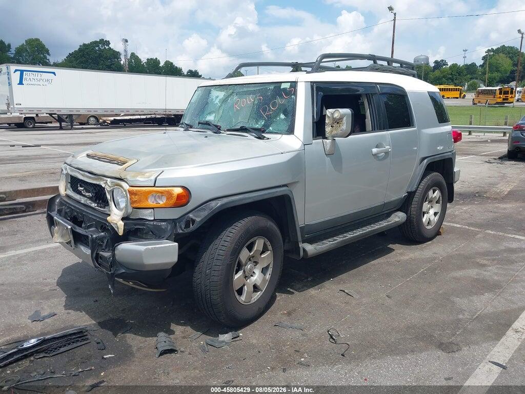 JTEBU11F170035111 2007 TOYOTA FJ CRUISER photo no. 2
