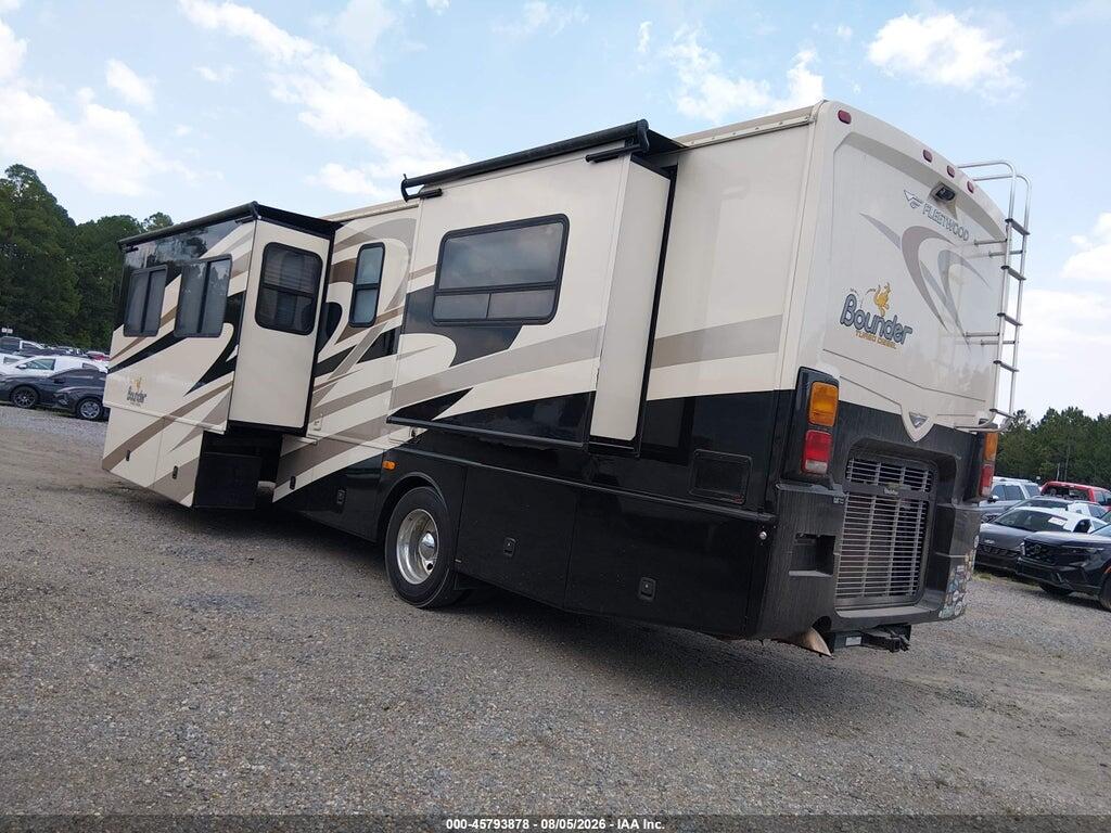4UZACJDC47CZ20451 2007 FREIGHTLINER CHASSIS photo no. 3