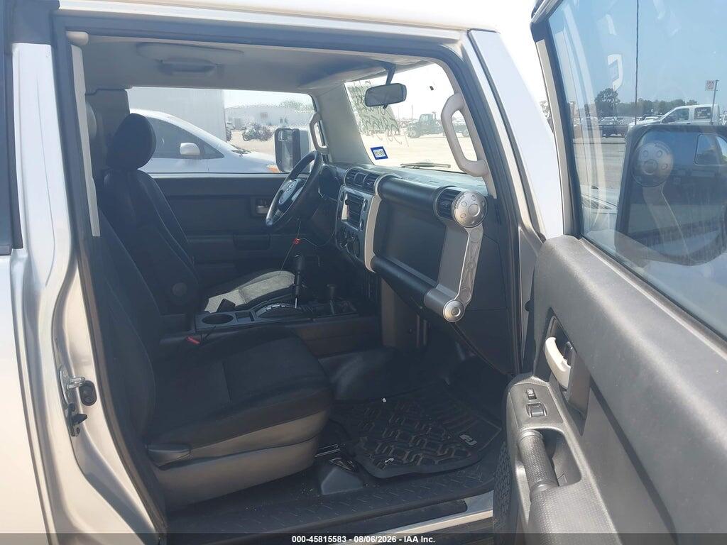 JTEBU11F980104760 2008 TOYOTA FJ CRUISER photo no. 5