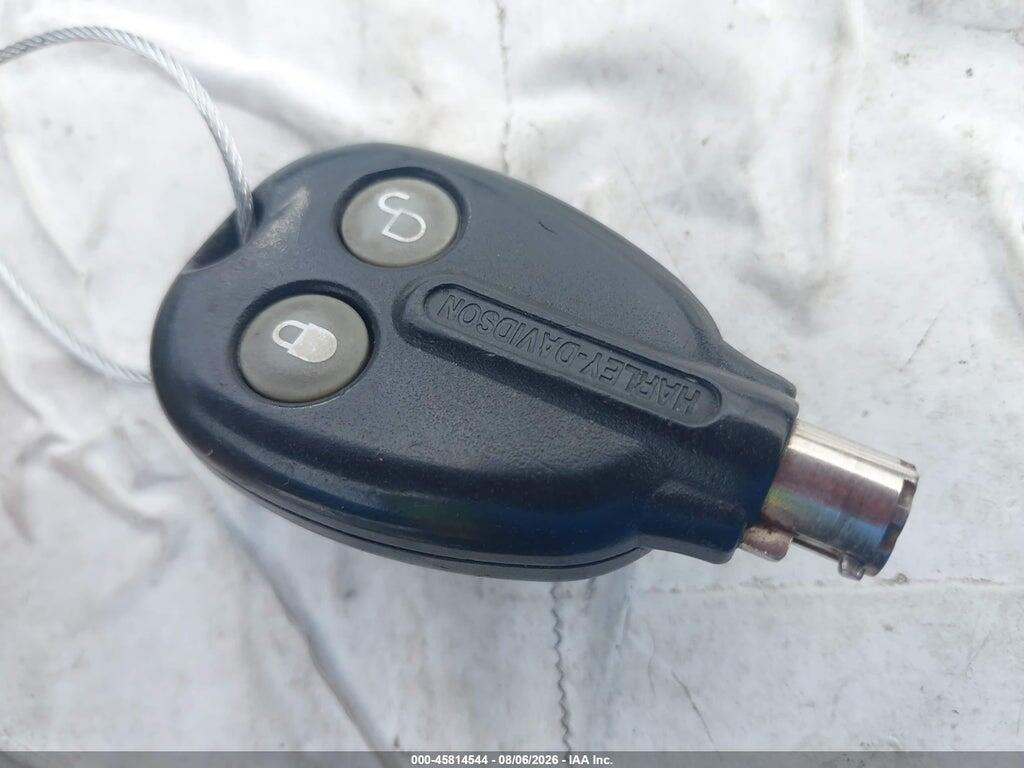 1HD1PR8148Y959575 2008 HARLEY-DAVIDSON FLHTCUSE3 photo no. 11