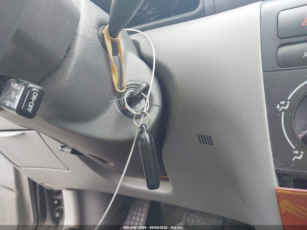 2T1BR32E38C858444 2008 TOYOTA COROLLA photo no. 11