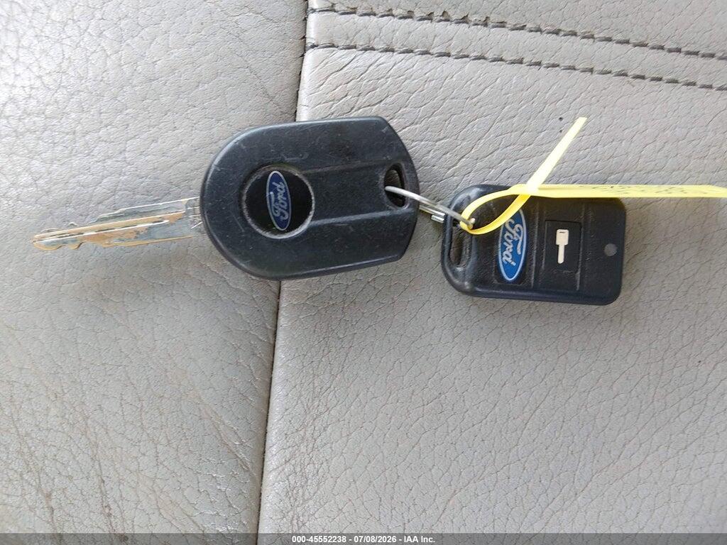 2FMDK4KC0ABB11623 2010 FORD EDGE photo no. 11