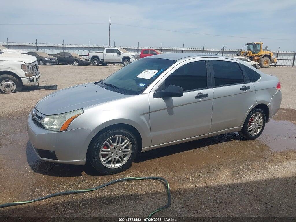 1FAHP3FN4AW290816 2010 FORD FOCUS photo no. 2