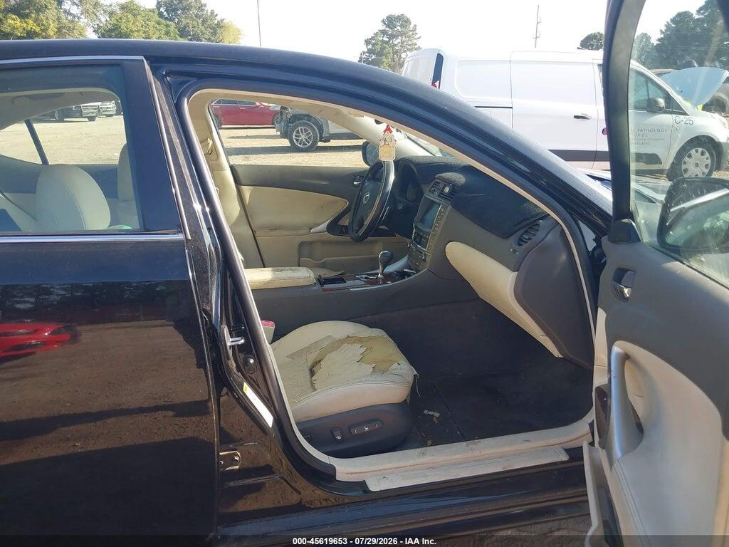 JTHBF5C21A5128980 2010 LEXUS IS 250 photo no. 5