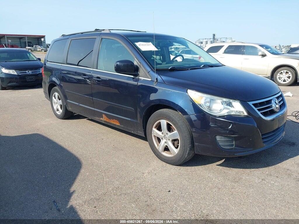 2V4RW3D19AR388286 2010 VOLKSWAGEN ROUTAN photo no. 1