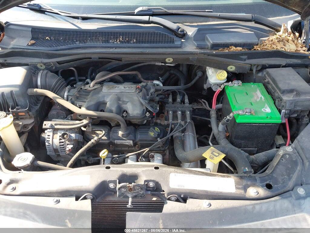 2V4RW3D19AR388286 2010 VOLKSWAGEN ROUTAN photo no. 10